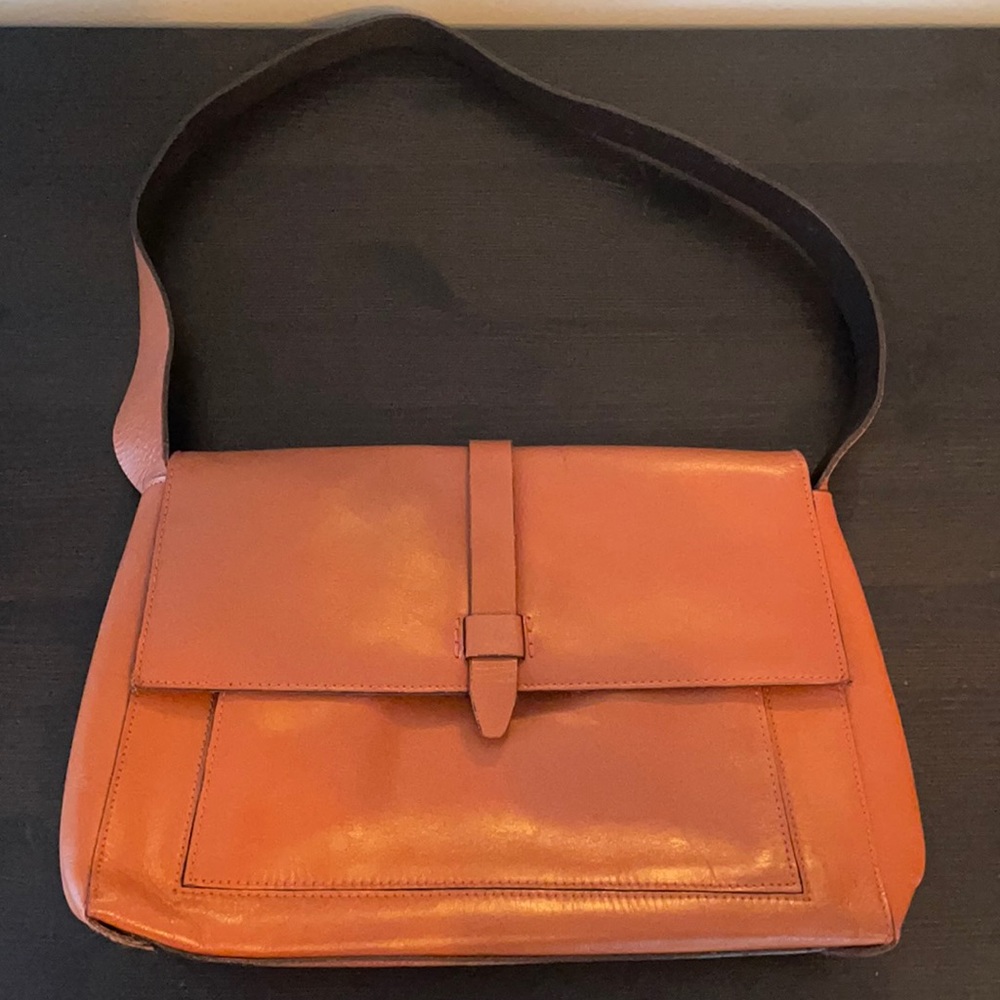 Kenneth Cole Leather Handbag